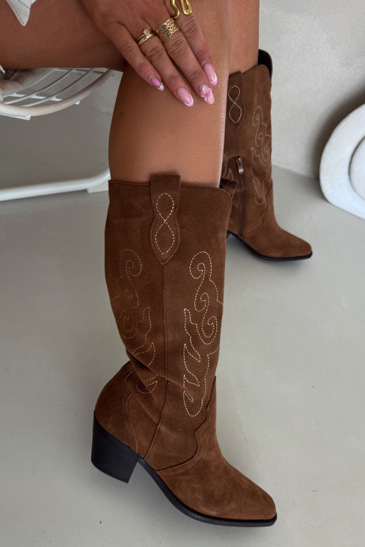 Bottes en daim style cowboy pour femmes avec talons, marron, Karira Bottes en daim style cowboy pour femmes avec talons, marron, Karira