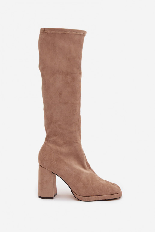 Bottes longues pour femmes avec coutures sur talons empilés couleur sable "Brivana"