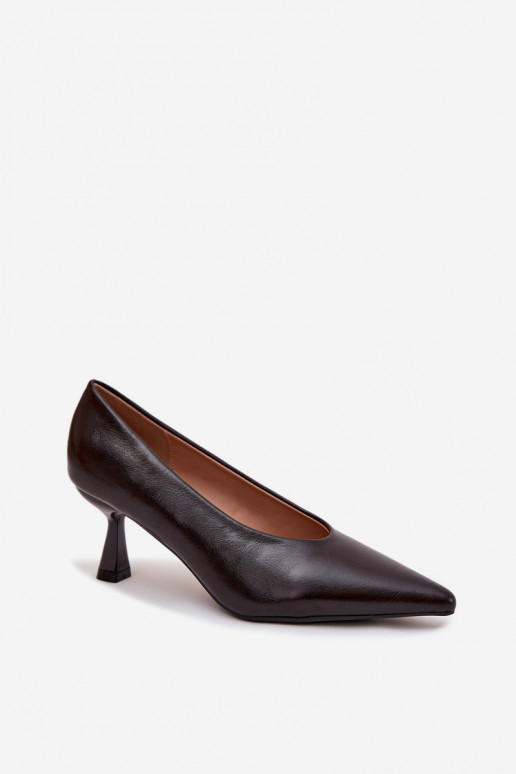 Chaussures laquées avec des talons fins de couleur chocolat Gavrielle Chaussures laquées avec des talons fins de couleur chocolat Gavrielle