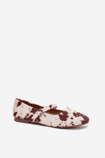 Ballerines décorées avec des sangles à motifs de couleur blanc-marron Olivisse