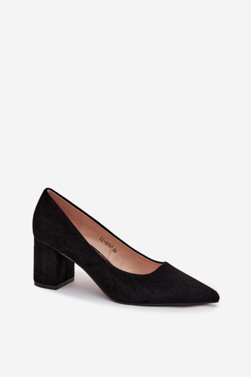 Chaussures Féminin Ze Szpiczastymi Noskami avec des talons couleur noire Pavira Chaussures Féminin Ze Szpiczastymi Noskami avec des talons couleur noire Pavira