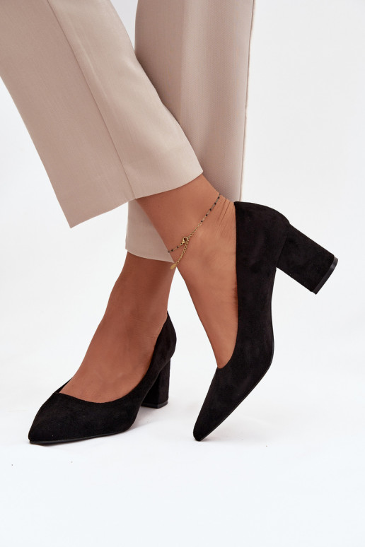 Chaussures Féminin Ze Szpiczastymi Noskami avec des talons couleur noire Pavira Chaussures Féminin Ze Szpiczastymi Noskami avec des talons couleur noire Pavira
