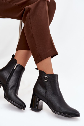 Bottines isolées en cuir naturel pour femmes avec talons couleur noire Jovelle