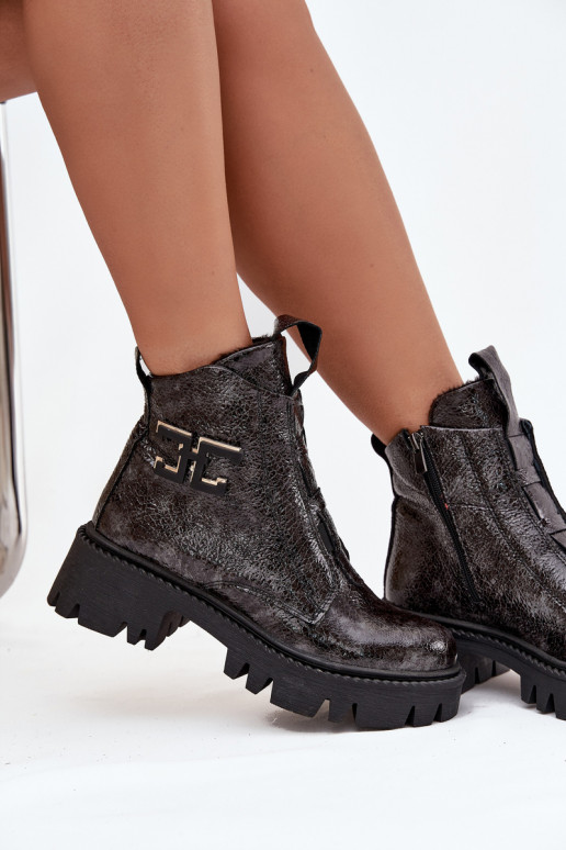 Peau avec effet vernis Bottes pour femmes avec des ornements réchauffer Artiker 57C2081 couleur grise