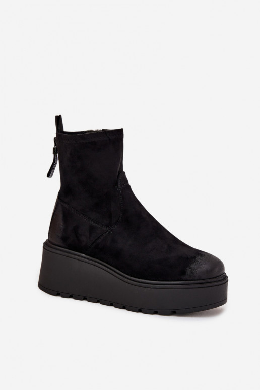 Bottes pour femmes avec une plateforme réchauffer Vinceza 58596 couleur noire