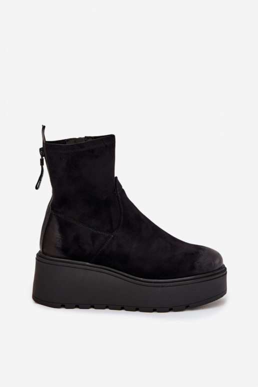 Bottes pour femmes avec une plateforme réchauffer Vinceza 58596 couleur noire