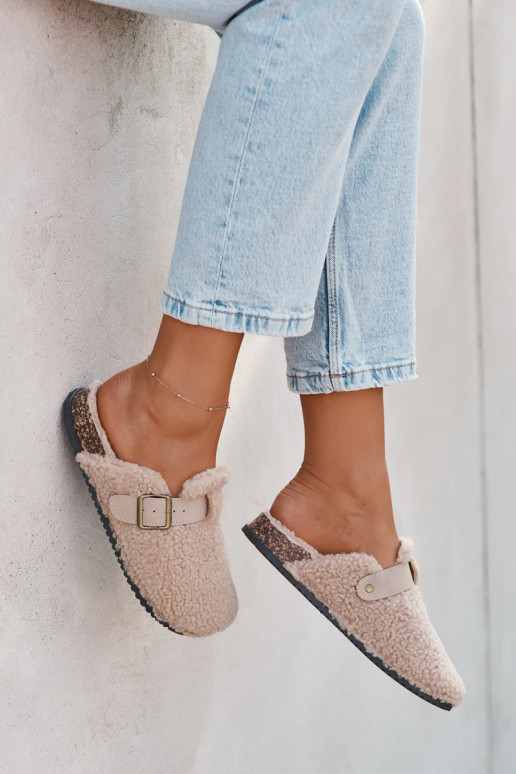 Chaussons pour femmes avec fourrure "Typu Baranek" couleur sable "Lorivine"