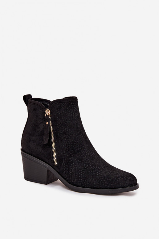 bottes style coÀboy Féminin avec des talons S.Barski HY52-538 couleur noire bottes style coÀboy Féminin avec des talons S.Barski HY52-538 couleur noire