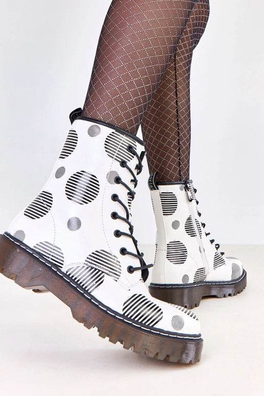 Białe traperki damskie na platformie...