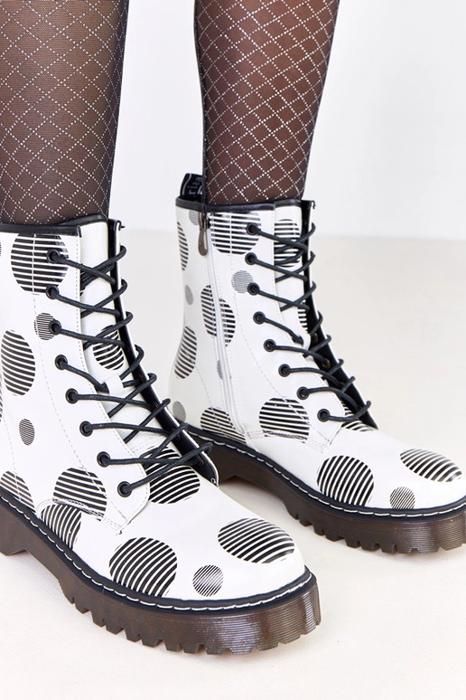 Białe traperki damskie na platformie...