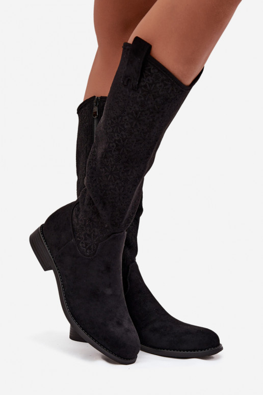 bottes pour femmes avec des éléments ajourés avec des talons larges S.Barski HY52-534 couleur noire