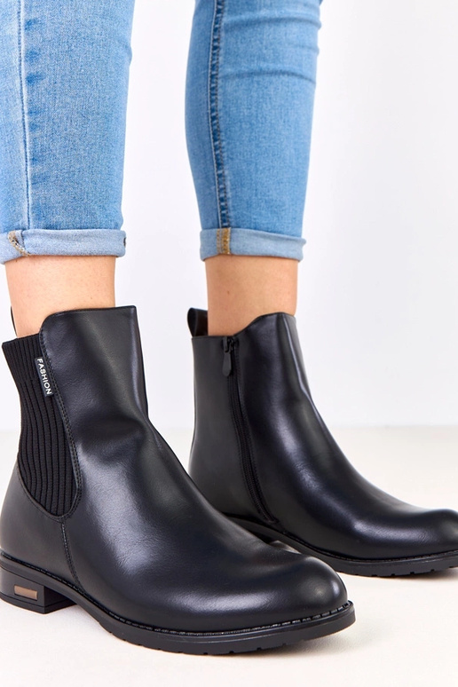 Bottines noires à semelle plate avec...