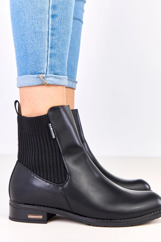 Bottines noires à semelle plate avec...