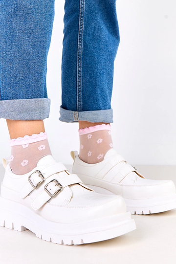 Bottines blanches sur semelle massive, décorées de boucles, Juke