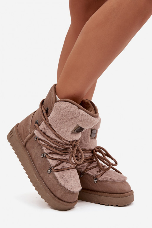 Bottes de neige Féminin avec une plateforme avec un manteau de fourrure D.Franklin DFSH37022 beige