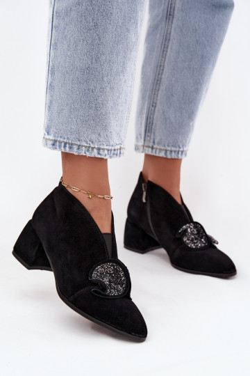 Peau Chaussures en daim Féminin avec des talons avec des ornements D&A MR52-182 couleur noire 2