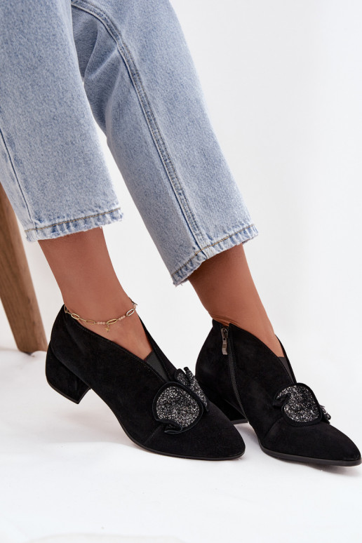 Peau Chaussures en daim Féminin avec des talons avec des ornements D&A MR52-182 couleur noire