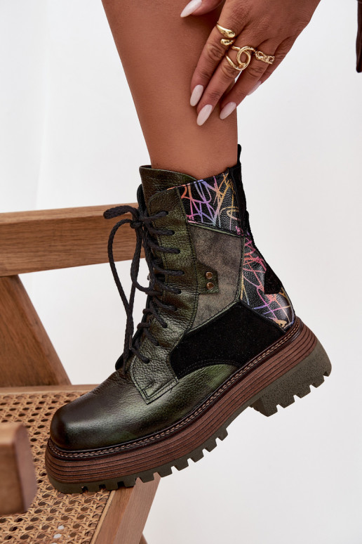 Peau Bottines de travail Féminin avec une plateforme Il fautciejka 07104-09 couleur kaki