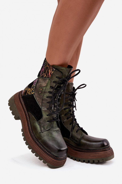 Peau Bottines de travail Féminin avec une plateforme Il fautciejka 07104-09 couleur kaki