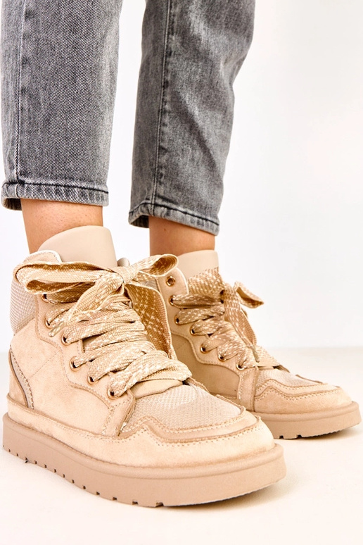 Baskets hautes beiges avec de grosses...