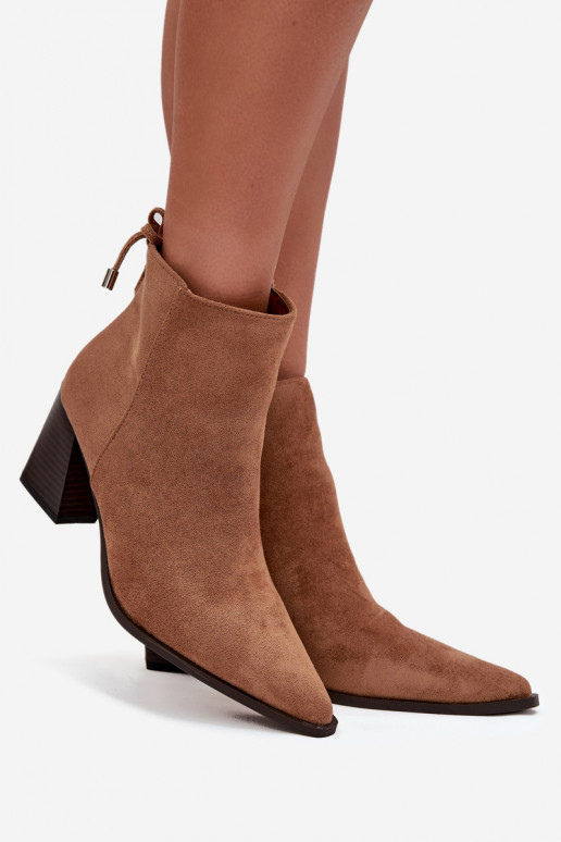 Bottines brunes pour femmes avec détails stylés Halisse Bottines brunes pour femmes avec détails stylés Halisse