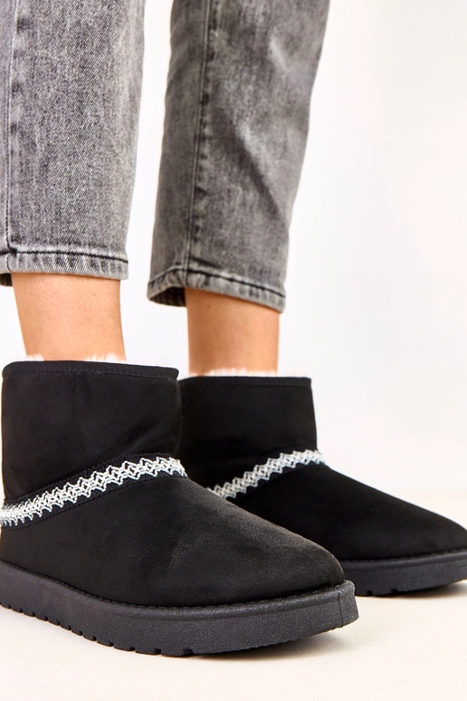 Bottes neige basses noires en suede...