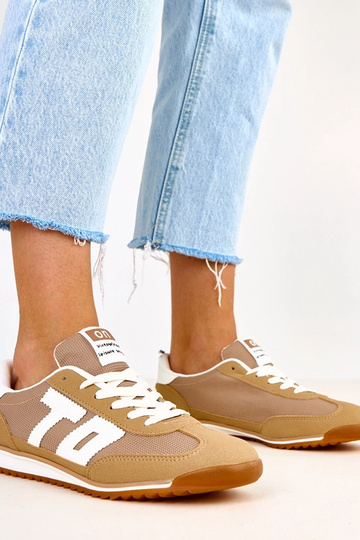 Chaussures de sport vertes...