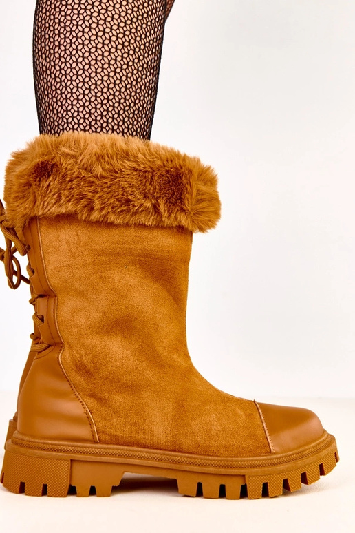 Bottines beiges en simili daim avec...