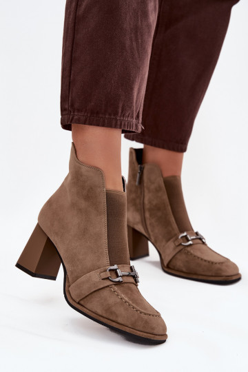 Bottes pour femmesActivéturalnego en daimu avec des talons Artiker 57C0222 beige