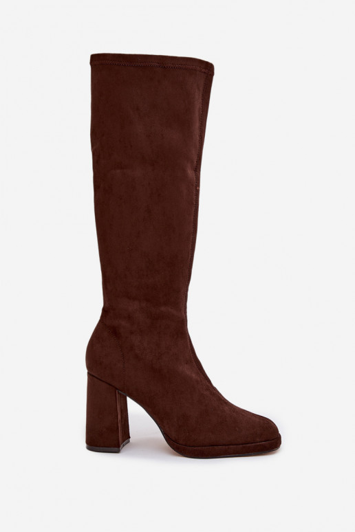 Bottes longues pour femmes avec coutures sur talons empilés couleur marron "Brivana" Bottes longues pour femmes avec coutures sur talons empilés couleur marron "Brivana"