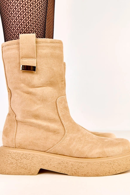 Bottines en suédine beige avec...
