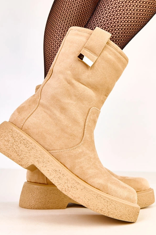 Bottines en suédine beige avec...