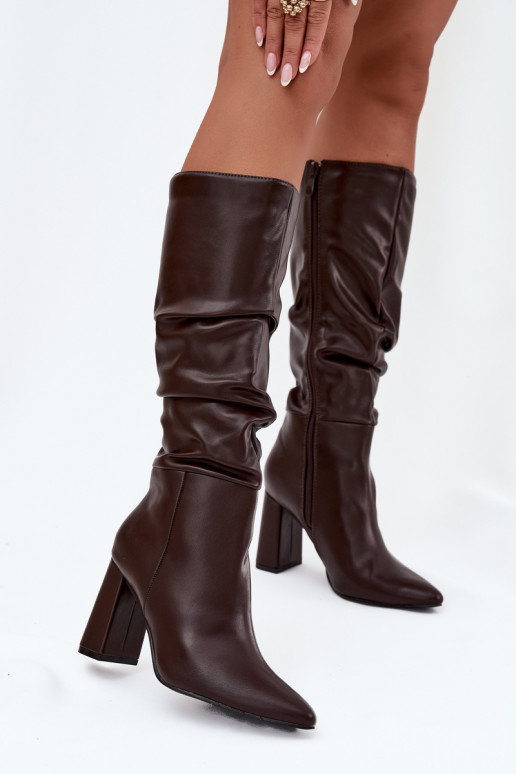 Bottes longues pour femmes isolées avec talons et volants couleur chocolat "Dariane"