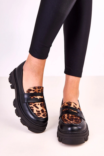 Mocassins noirs avec accent à motif léopard Loles 2