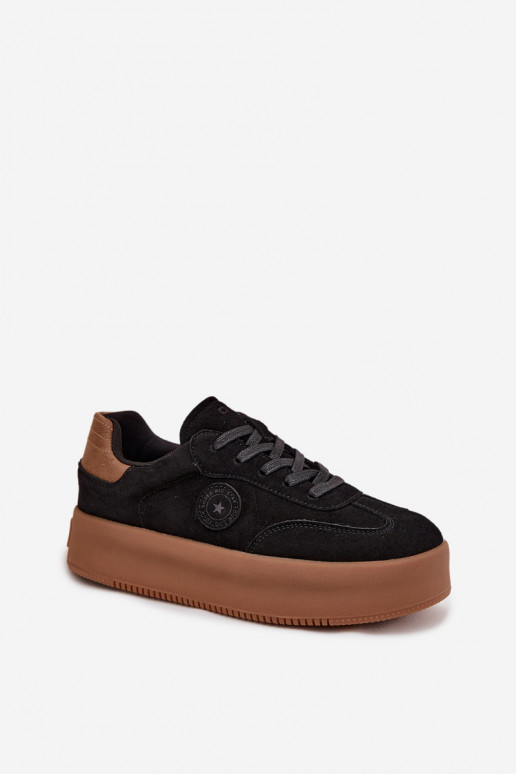 Chaussures modèle baskets Féminin avec une plateforme Big Star SS274761 couleur noire