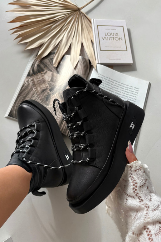 Peau Bottes pour femmes avec une plateforme réchauffer Artiker 55C0809 couleur noire