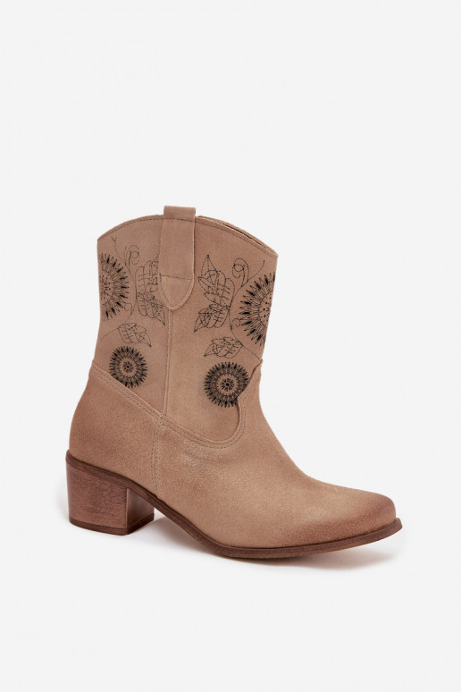 en daim Peau Bottes pour femmes avec des éléments ajourés avec des talons Zazoo 3844 beige