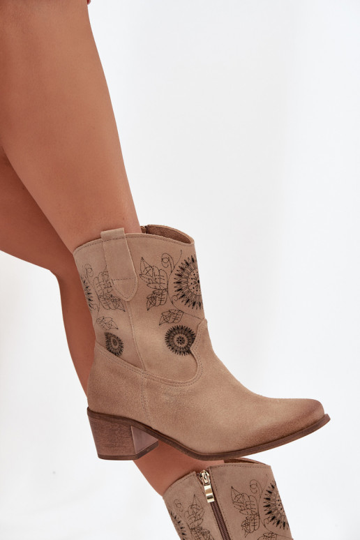 en daim Peau Bottes pour femmes avec des éléments ajourés avec des talons Zazoo 3844 beige