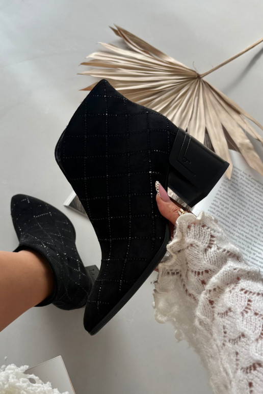 Bottines pour femmes avec décoration D&A MR52-133 couleur noire