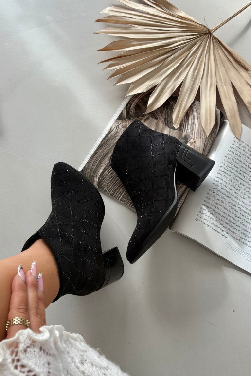 Bottines pour femmes avec décoration D&A MR52-133 couleur noire