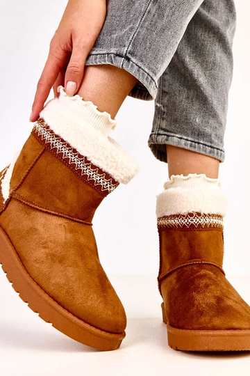 Bottes en neige basses couleur caramel avec broderie Sensila 2