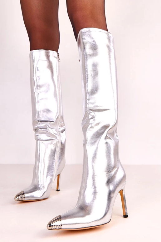 Bottes montantes élégantes argentées...