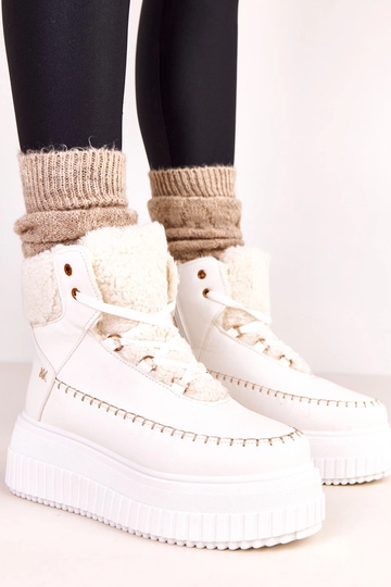 Bottines sportives chaudes...