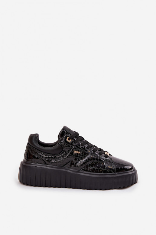 avec effet vernis Chaussures modèle baskets Féminin avec une plateforme Lee Cooper LCJ-25-09-3870 couleur noire avec effet vernis Chaussures modèle baskets Féminin avec une plateforme Lee Cooper LCJ-25-09-3870 couleur noire