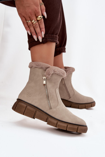 Bottes de neige Féminin avec une plateforme avec un manteau de fourrure beige Briselle