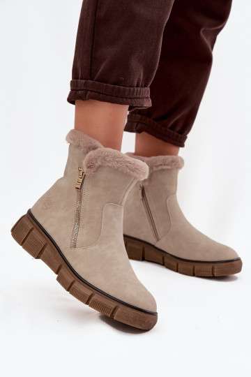 Bottes de neige Féminin avec une plateforme avec un manteau de fourrure beige Briselle 2