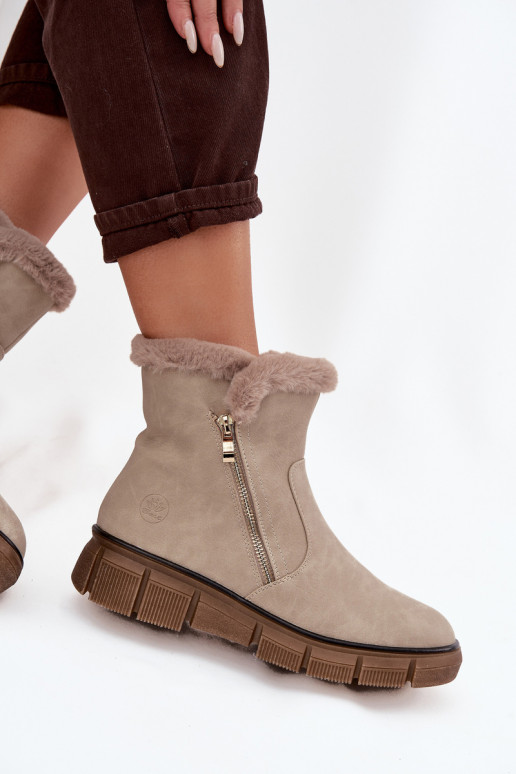 Bottes de neige Féminin avec une plateforme avec un manteau de fourrure beige Briselle Bottes de neige Féminin avec une plateforme avec un manteau de fourrure beige Briselle