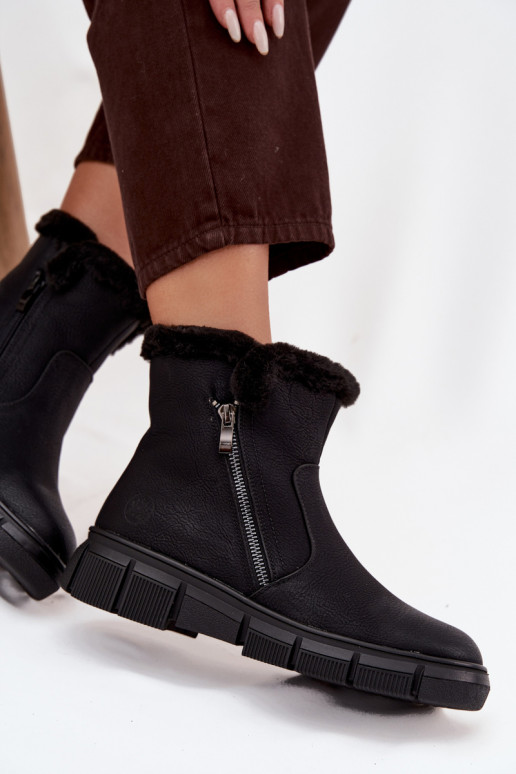 Bottes de neige Féminin avec une plateforme avec un manteau de fourrure couleur noire Briselle Bottes de neige Féminin avec une plateforme avec un manteau de fourrure couleur noire Briselle