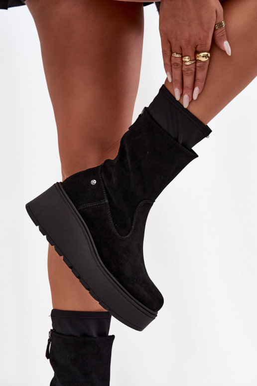 Féminin Peau Chaussures en daim avec une plateforme Il fautciejka A7161-20 couleur noire Féminin Peau Chaussures en daim avec une plateforme Il fautciejka A7161-20 couleur noire