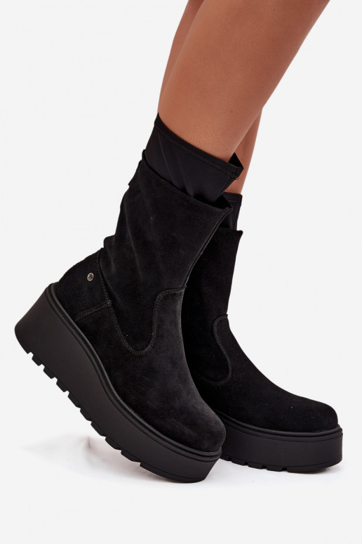 Féminin Peau Chaussures en daim avec une plateforme Il fautciejka A7161-20 couleur noire Féminin Peau Chaussures en daim avec une plateforme Il fautciejka A7161-20 couleur noire